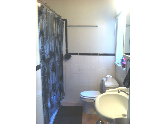 Drexel University 3830 Lancaster Ave Bathroom